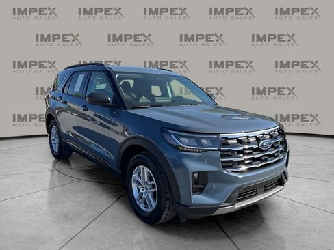 Used 2026 Ford Explorer Active w/ Active Comfort Package image 7