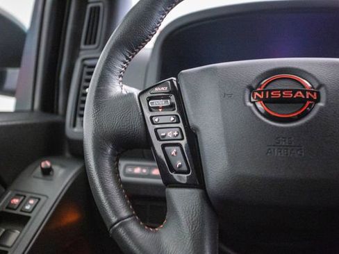 Used 2022 Nissan Frontier PRO-4X w/ Technology Package image 50