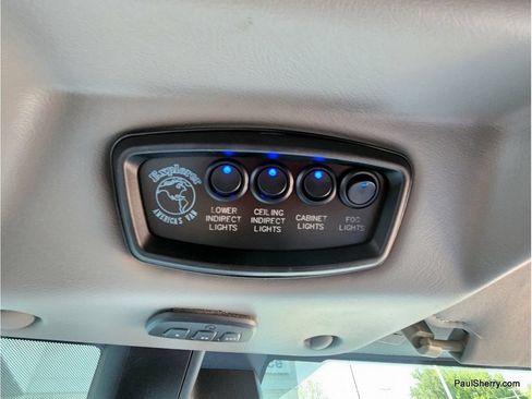 Used 2019 Chevrolet Express 2500 w/ Enhanced Convenience Package RWD image 54
