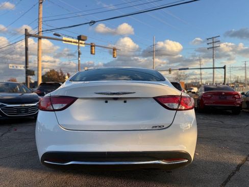 Used 2015 Chrysler 200 Limited image 4
