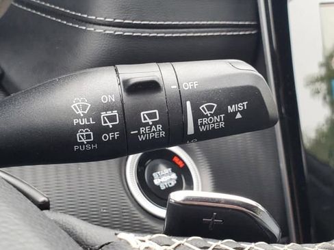 Used 2024 Jeep Grand Cherokee L Laredo image 18