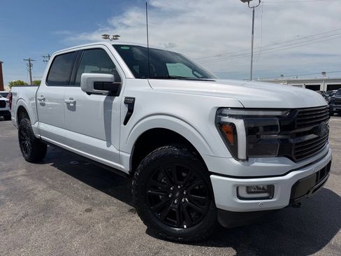 Used 2025 Ford F150 Platinum w/ FX4 Off-Road Package AWD/4WD image 2