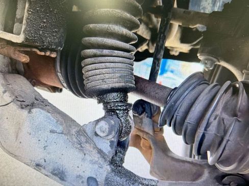 Used 2008 Chevrolet Silverado 2500 LTZ w/ Suspension Package, Off-Road image 34