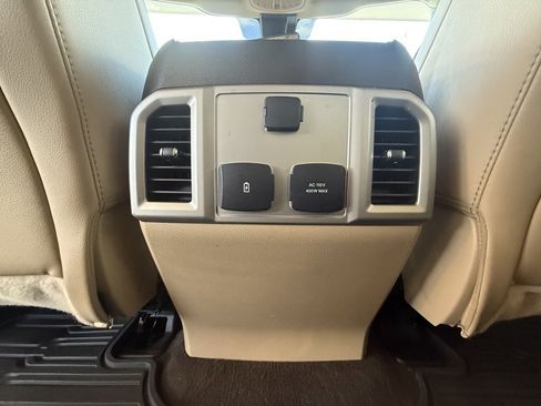 Used 2020 Ford F150 Lariat w/ Equipment Group 501A Mid image 41