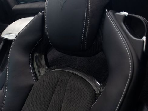 Used 2022 Chevrolet Corvette Stingray Premium Conv w/ Z51 Performance Package image 21