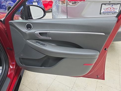 Used 2023 Hyundai Sonata SEL Plus w/ Preferred Accessory Package FWD image 13
