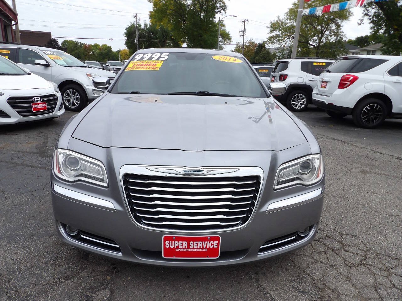 Used 2014 Chrysler 300 C RWD image 2