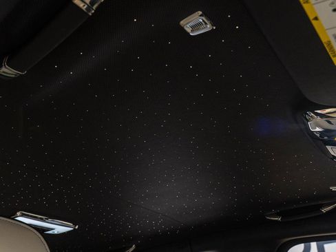 Used 2021 Rolls-Royce Cullinan Black Badge image 14