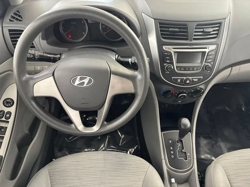 Used 2015 Hyundai Accent GLS FWD image 24