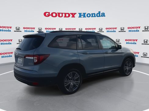 Certified 2022 Honda Pilot Sport image 8