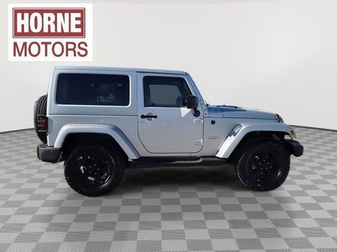 Used 2012 Jeep Wrangler Sahara image 10