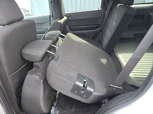 Used 2011 Ford Escape XLT w/ Class II Trailer Tow Pkg image 22