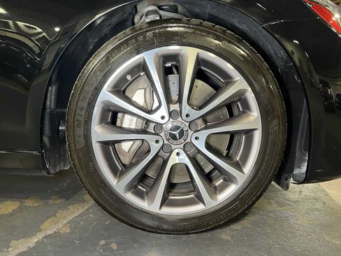 Used 2020 Mercedes-Benz E 450 4MATIC Sedan image 9