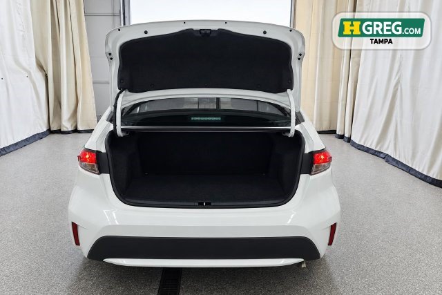 Used 2022 Toyota Corolla LE FWD image 15