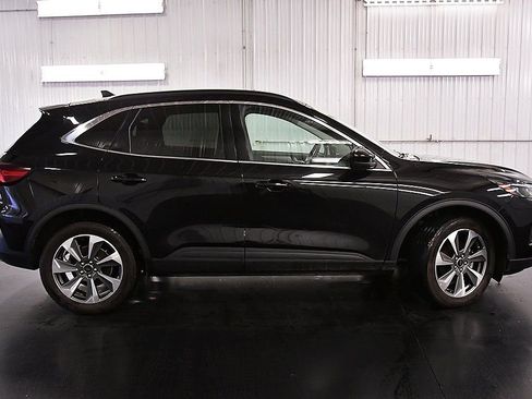 Used 2024 Ford Escape Platinum image 8