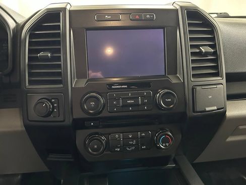 Used 2018 Ford F150 XL w/ Equipment Group 101A Mid AWD/4WD image 18