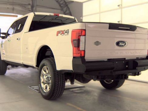 Used 2018 Ford F350 King Ranch w/ King Ranch Ultimate Package AWD/4WD image 8