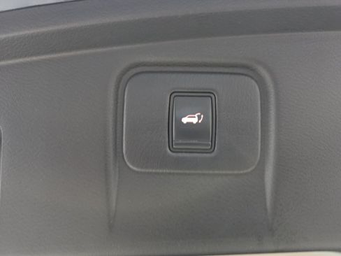 Used 2016 Nissan Murano SL w/ SL Technology Package AWD/4WD image 40