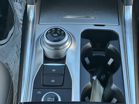 Used 2020 Ford Explorer Limited w/ Class III Trailer Tow Package image 16