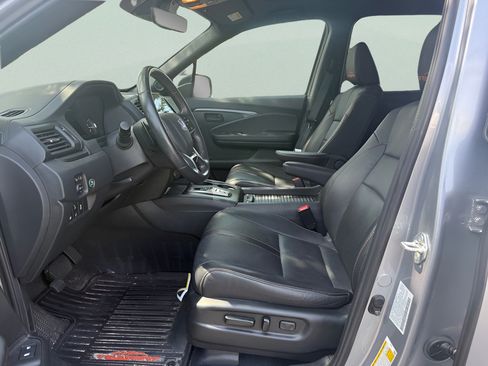 Certified 2023 Honda Passport TrailSport image 18