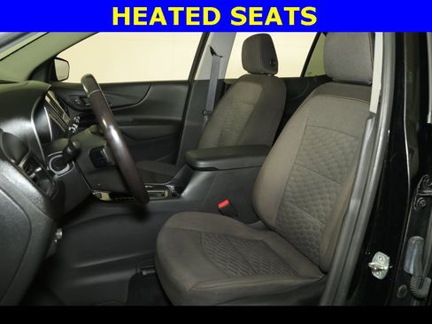 Used 2021 Chevrolet Equinox LT image 3