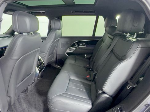 Used 2024 Land Rover Range Rover Long Wheelbase SE AWD/4WD image 25