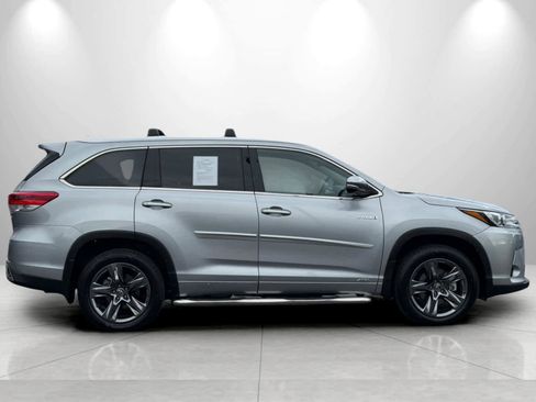 Used 2018 Toyota Highlander Limited Platinum w/ Carpet Mat Package (TMS) AWD/4WD image 8