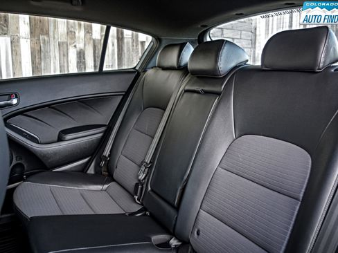 Used 2016 Kia Forte SX image 24