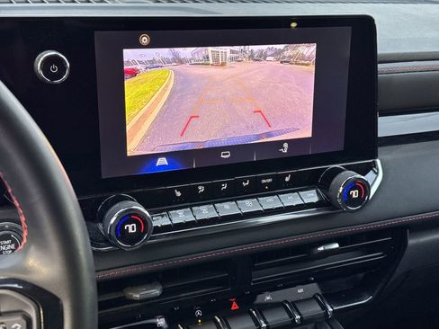 Used 2023 Chevrolet Colorado Z71 w/ Z71 Convenience Package 2 image 25