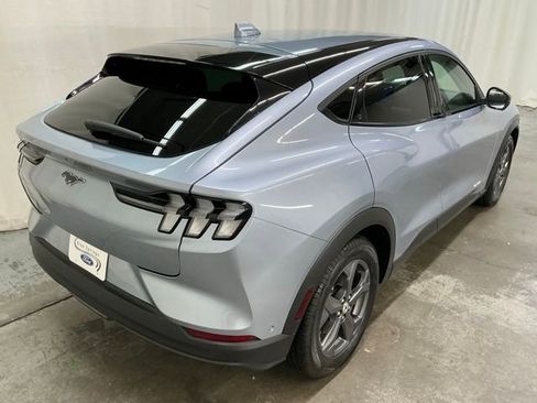 Used 2022 Ford Mustang Mach-E Select w/ Comfort/Technology Package image 3