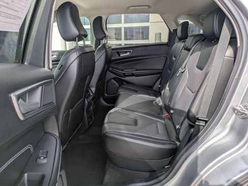 Used 2022 Ford Edge Titanium w/ Equipment Group 301A AWD/4WD image 30