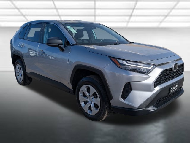 Used 2025 Toyota RAV4 LE AWD/4WD image 1