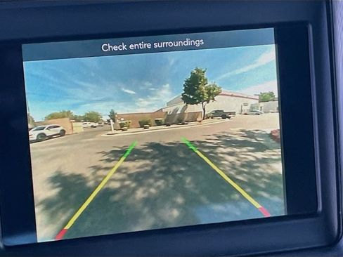 Used 2022 Dodge Challenger SXT w/ Driver Convenience Group AWD/4WD image 13
