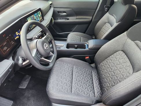 New 2026 Nissan Kicks SV image 9