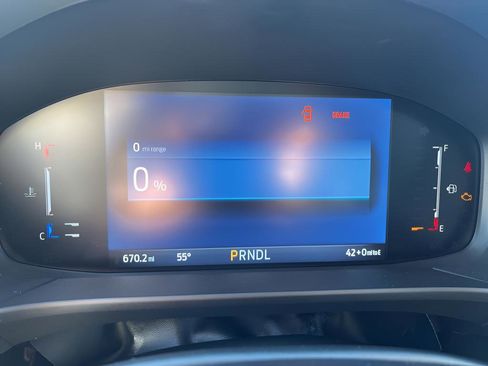 New 2024 Ford Escape SE FWD image 10