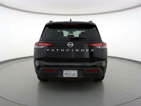 Used 2025 Nissan Pathfinder SV image 7