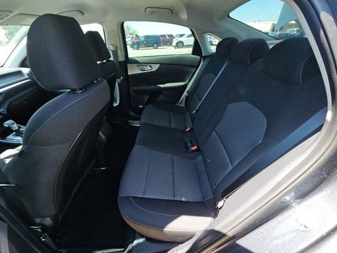 Used 2023 Kia Forte LXS w/ LXS Technology Package FWD image 12