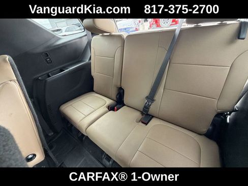 Used 2023 Chevrolet Traverse Premier FWD image 29