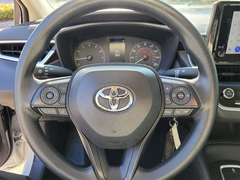 Used 2024 Toyota Corolla LE image 18