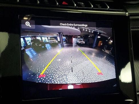 Used 2025 Jeep Grand Cherokee L Laredo RWD image 27