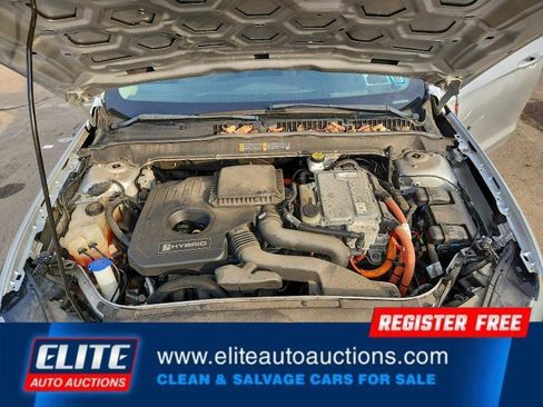 Used 2019 Ford Fusion SE image 21