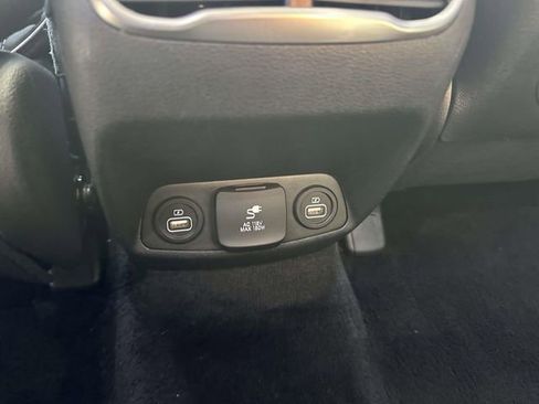 Used 2023 Hyundai Santa Fe Limited image 10