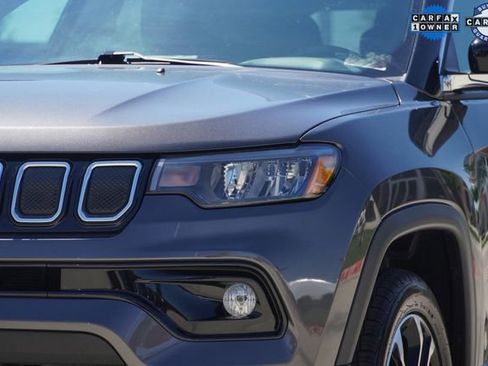 Certified 2022 Jeep Compass Limited image 4