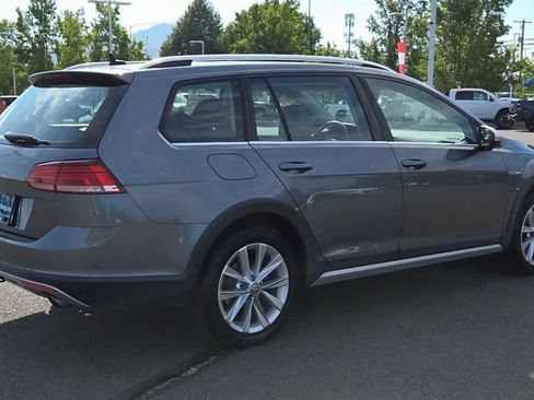 Used 2019 Volkswagen Golf Alltrack SE AWD/4WD image 8