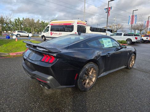 New 2026 Ford Mustang Dark Horse image 5