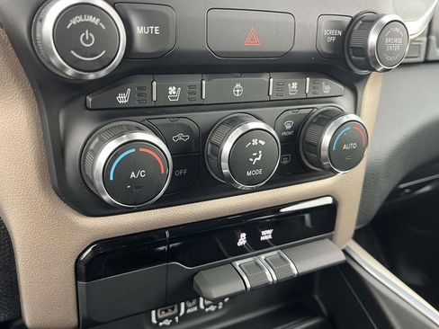 Used 2022 RAM 1500 Laramie image 28