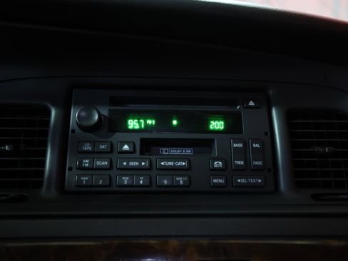 Used 2008 Mercury Grand Marquis LS image 18