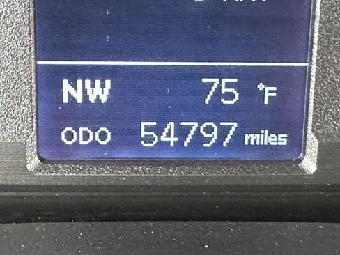 Used 2018 Toyota 4Runner SR5 image 12