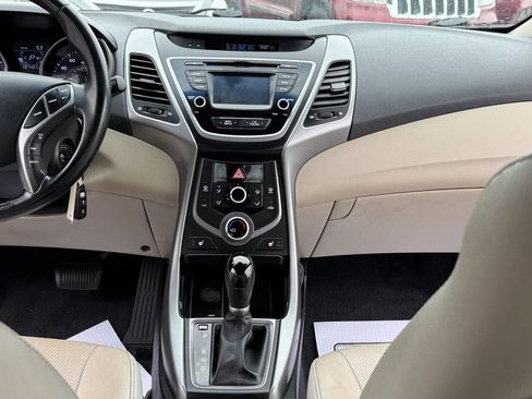 Used 2014 Hyundai Elantra Limited FWD image 11