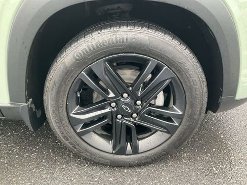 Certified 2025 Chevrolet Trax ACTIV w/ Sunroof Package FWD image 18